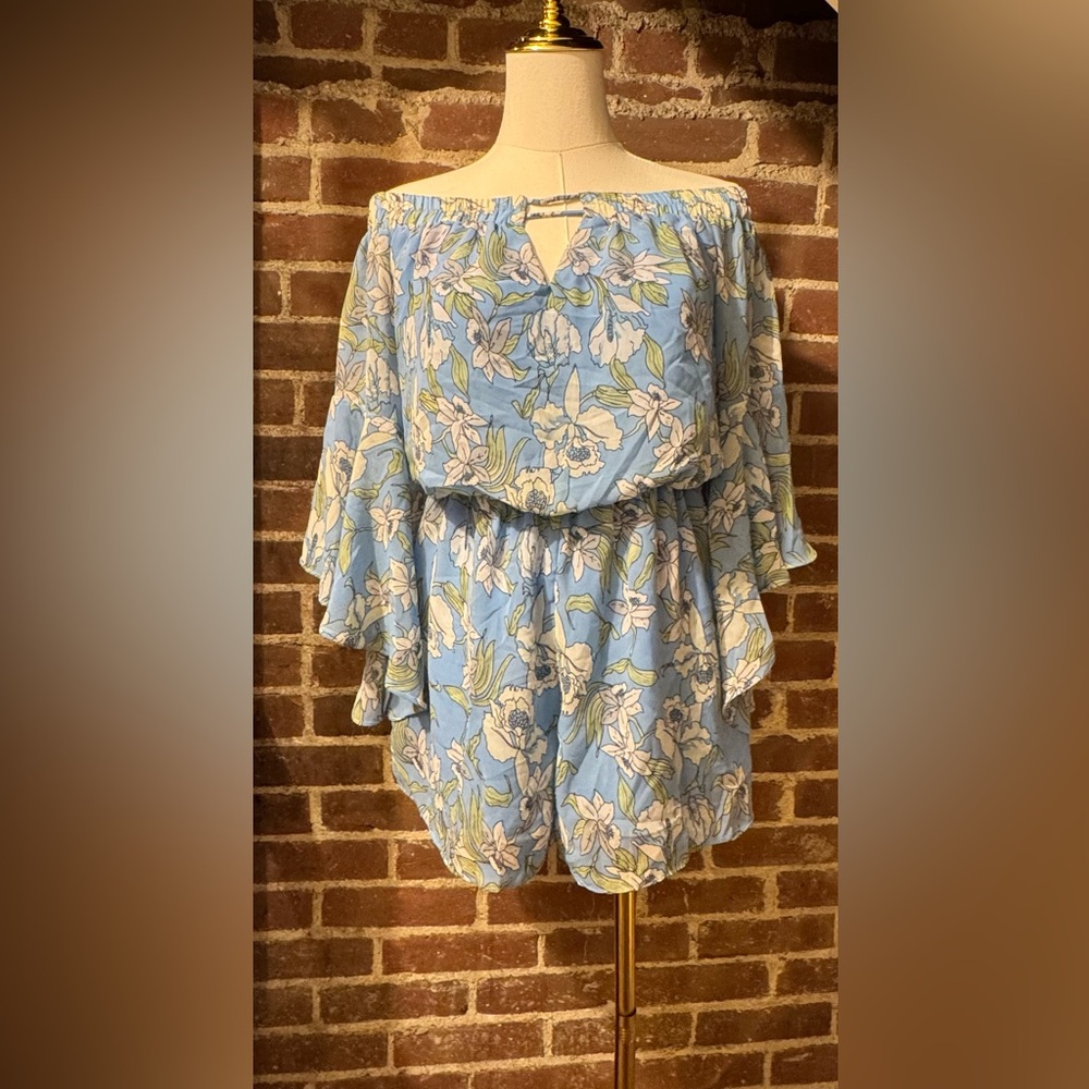Essue long sleeve floral romper